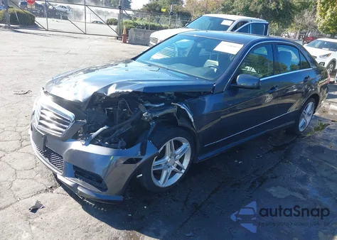 2013 Mercedes-Benz E 350 4Matic z USA, uszkodzony, nr VIN WDDHF8JB2DA684975